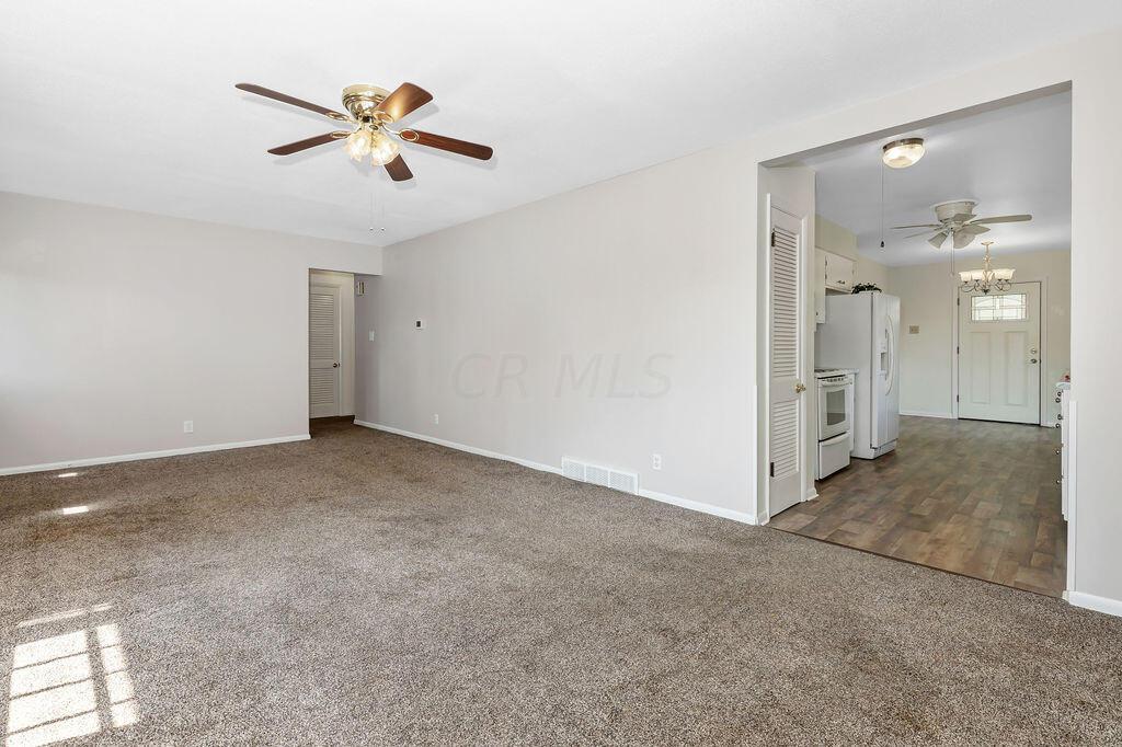 885 Bernhard Road Whitehall, OH 43213 - Photo 6 of 48 5-LivingRoom
