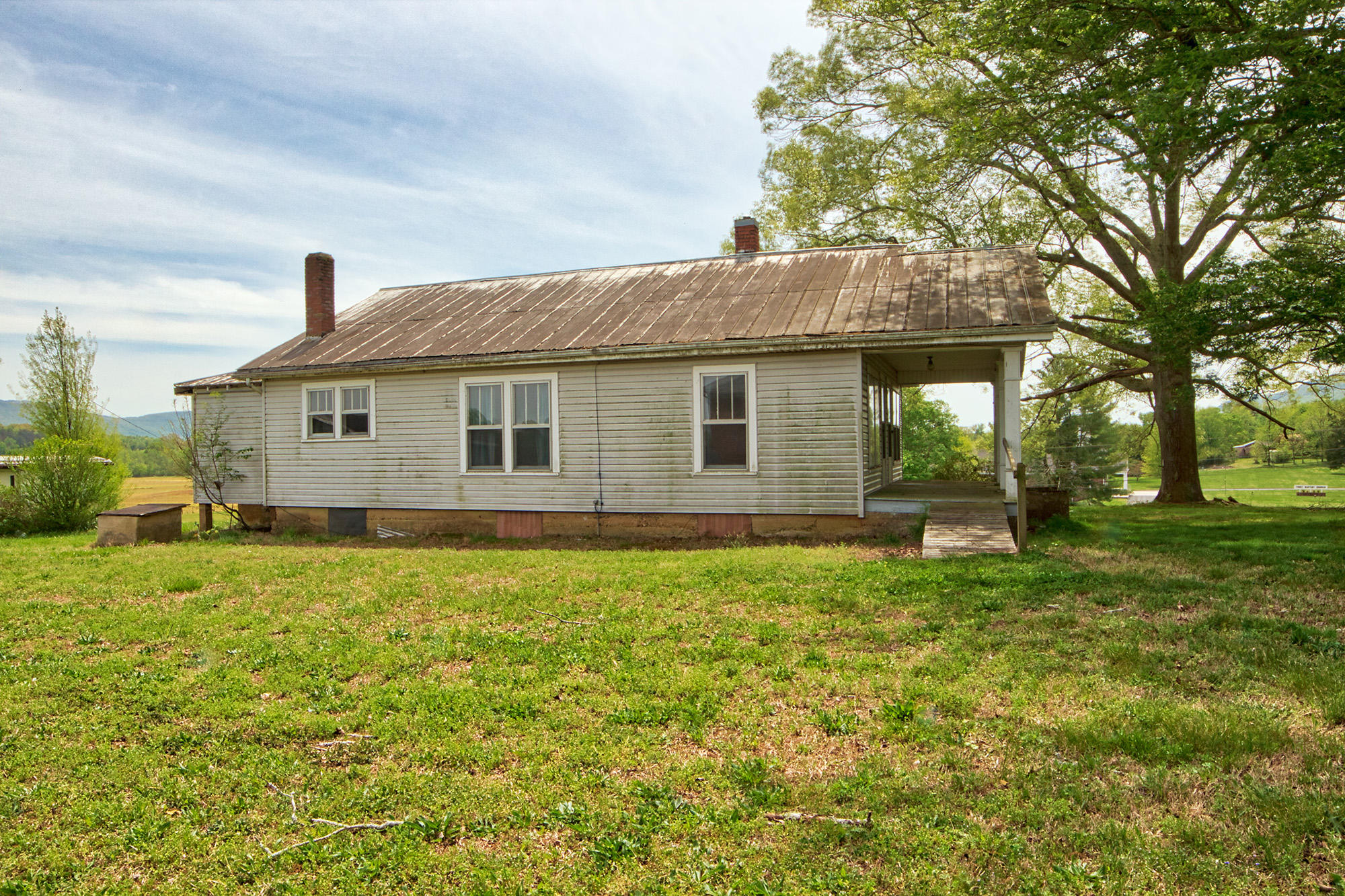 2078 Old Dunlap Road Whitwell, TN 37397 - Photo 24 of 25 side