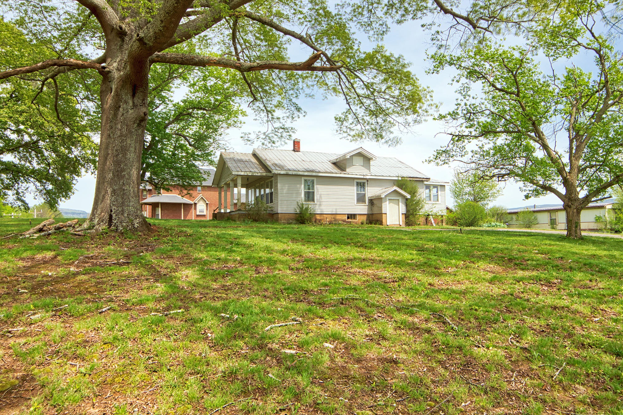 2078 Old Dunlap Road Whitwell, TN 37397 - Photo 3 of 25 side ext