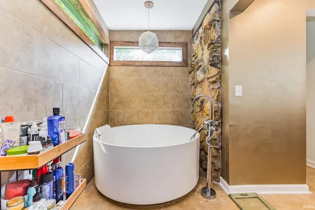 $435,000 | 1026 Yellowbrick Road, Pendleton, IN 46064