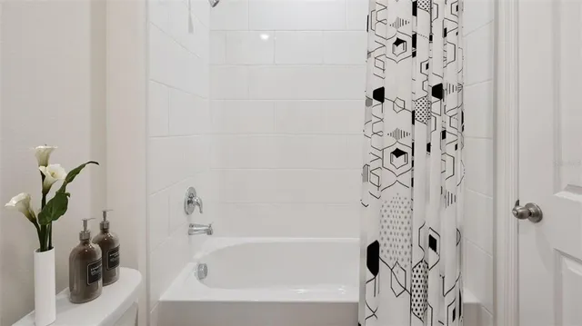 $426,070 | 5219 Southwest 53rd Lane, Gainesville, FL 32608