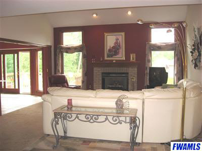 1923 Azurite Place Fort Wayne, IN 46804 - Photo 4 of 19 Gallery Image 4