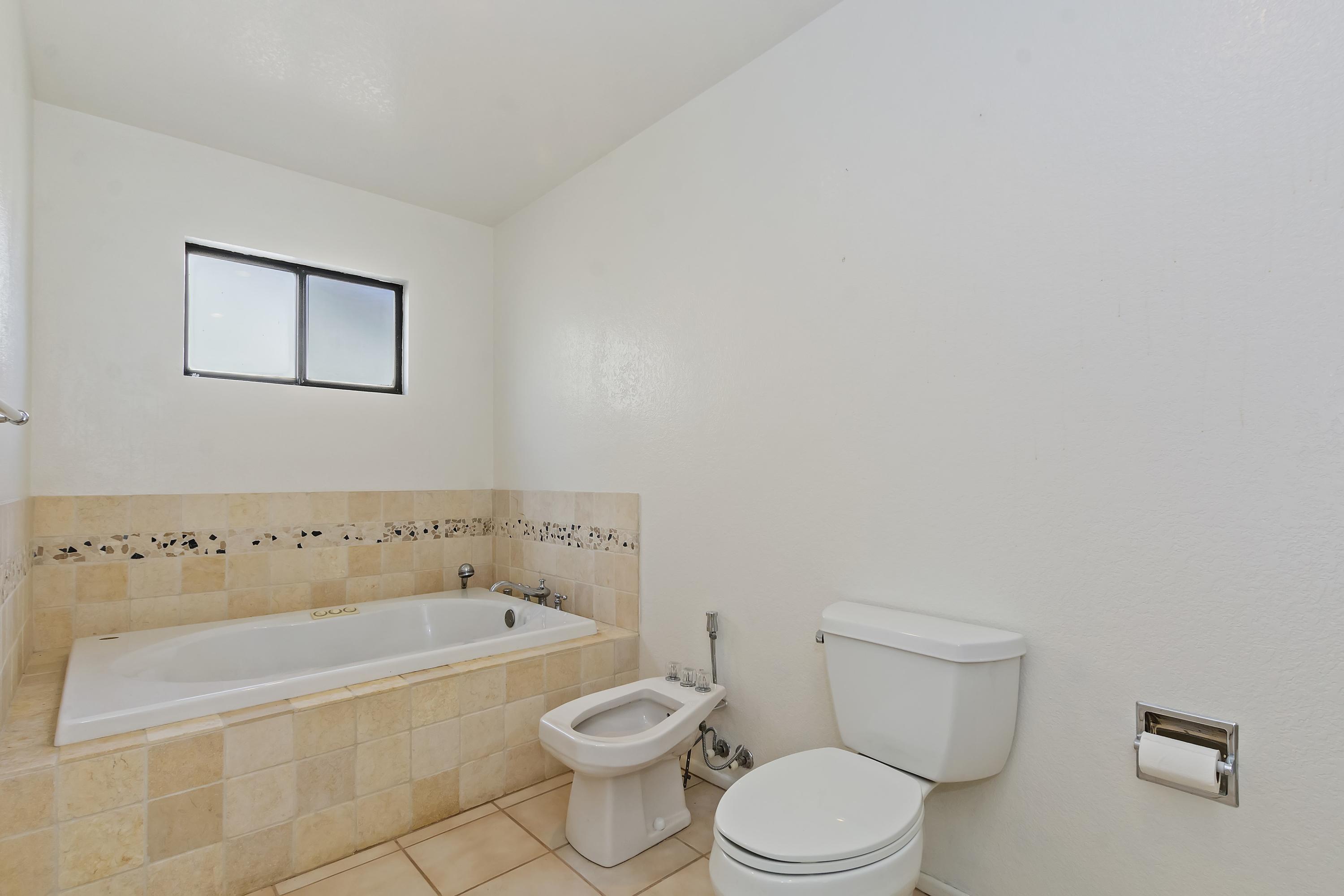 67845 Reed Circle Cathedral City, CA 92234 - Photo 19 of 38 019_Master Bathroom