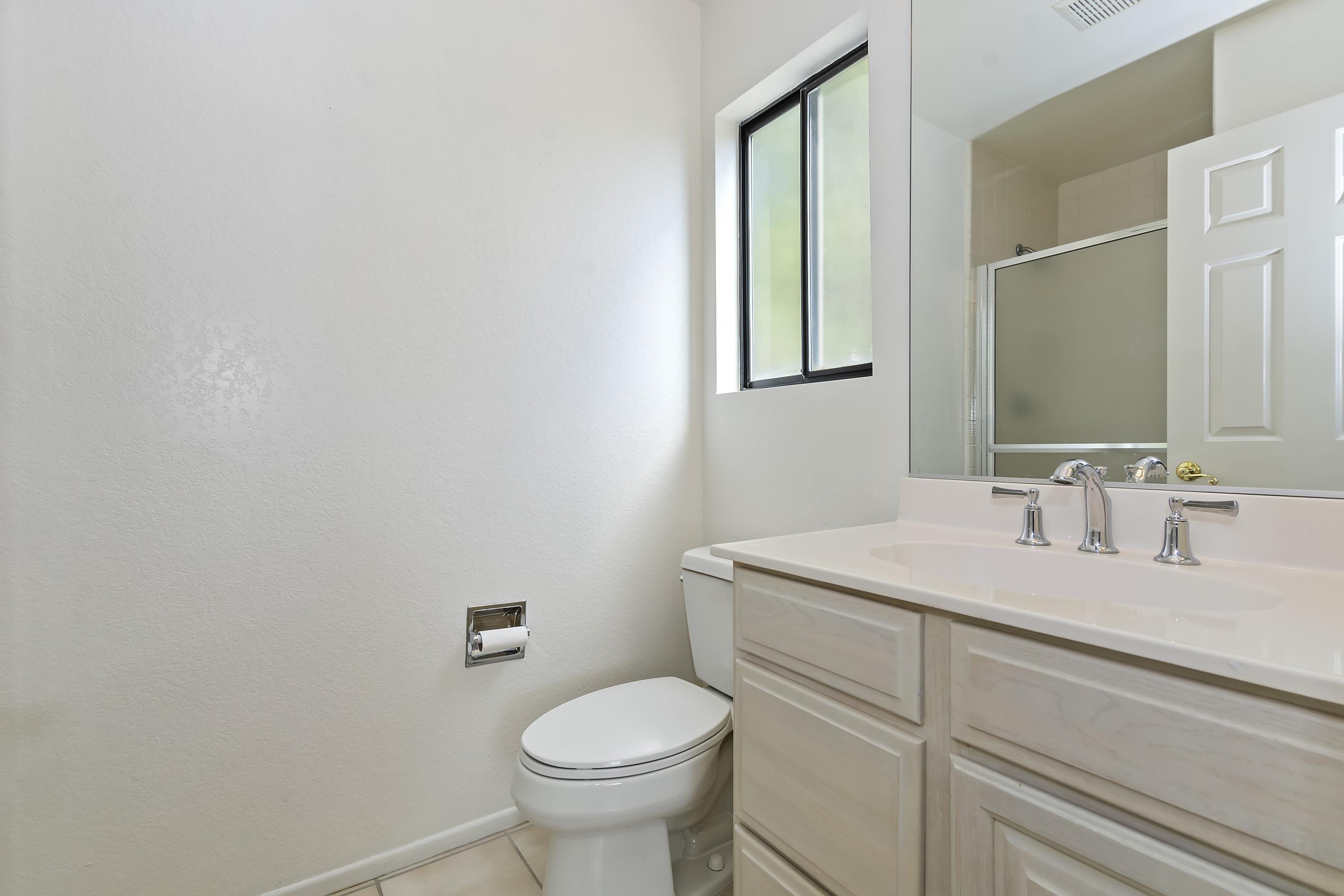 67845 Reed Circle Cathedral City, CA 92234 - Photo 24 of 38 024_Bathroom