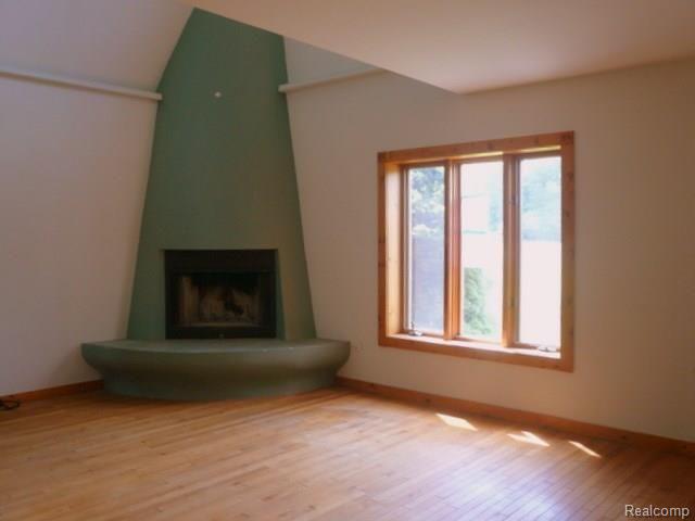 7888 Byron Road Howell, MI 48855 - Photo 5 of 26 5 FAMILY ROOM.jpg