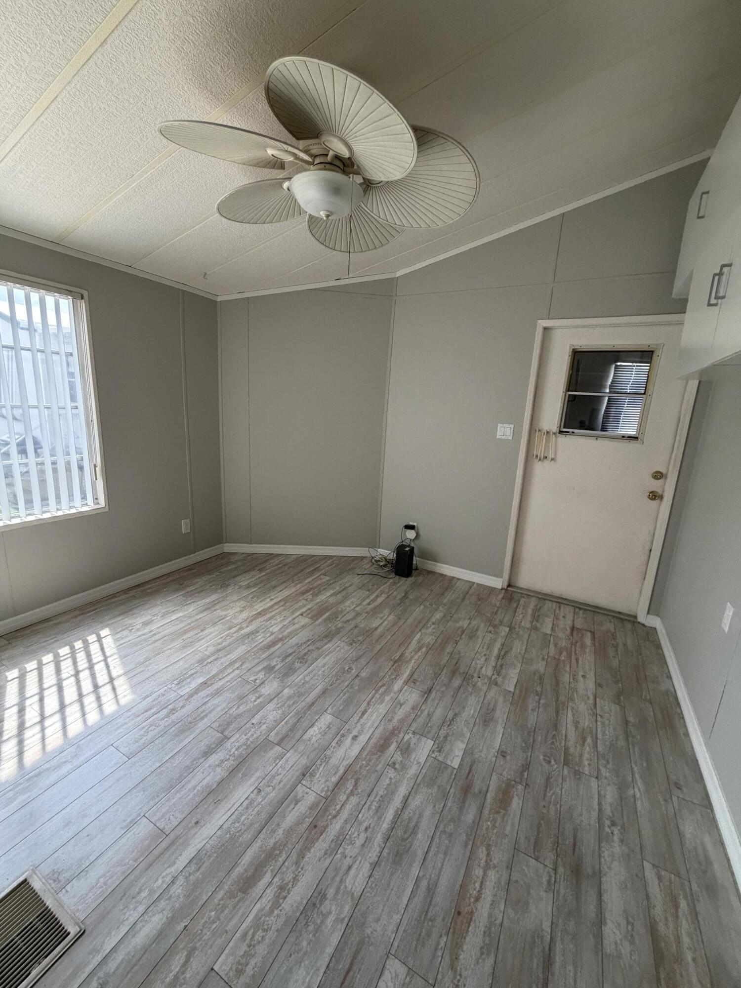 5367 Southeast 66th Avenue Okeechobee, FL 34974 - Photo 12 of 34 IMG_3704