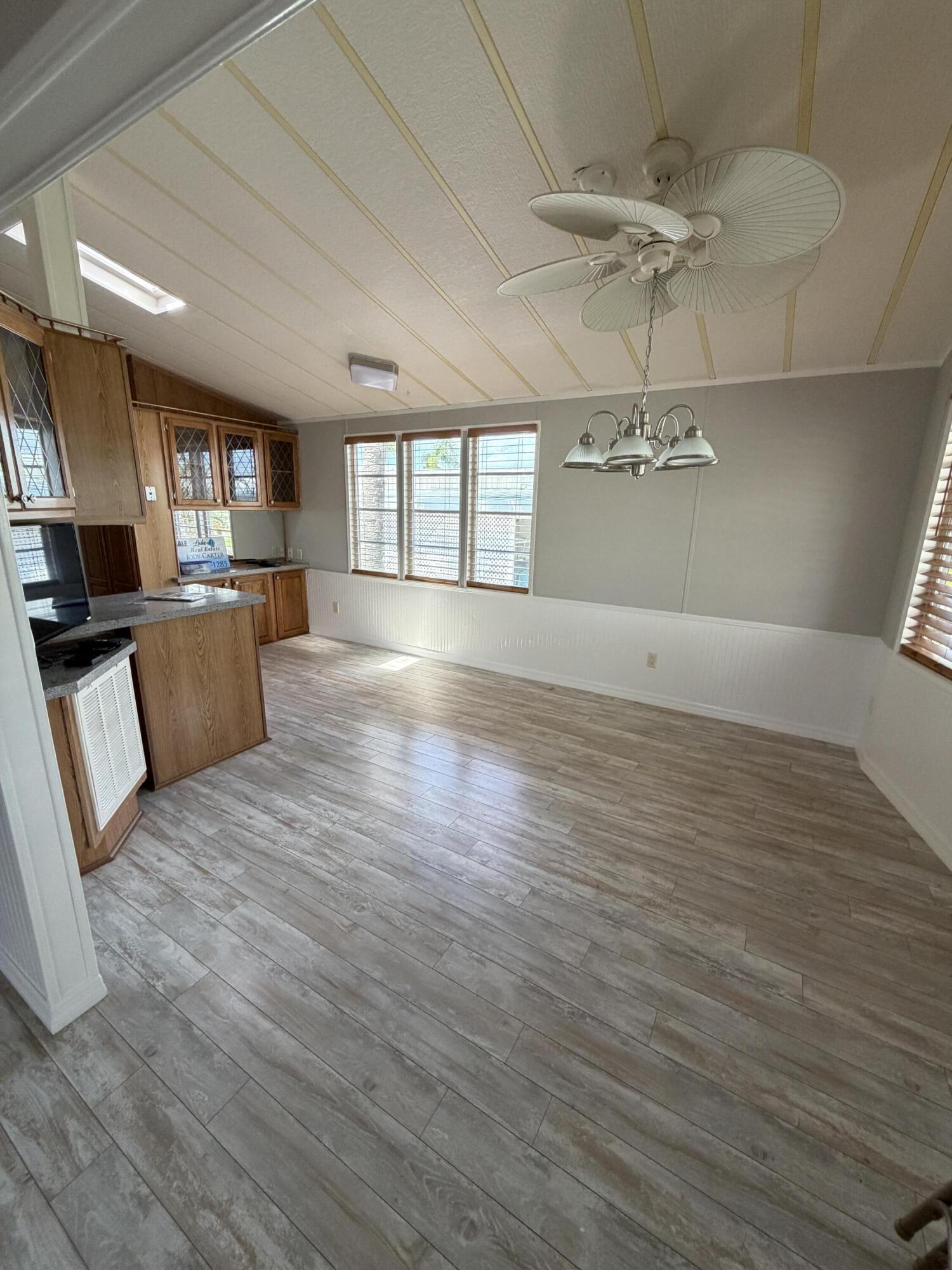 5367 Southeast 66th Avenue Okeechobee, FL 34974 - Photo 4 of 34 IMG_3697