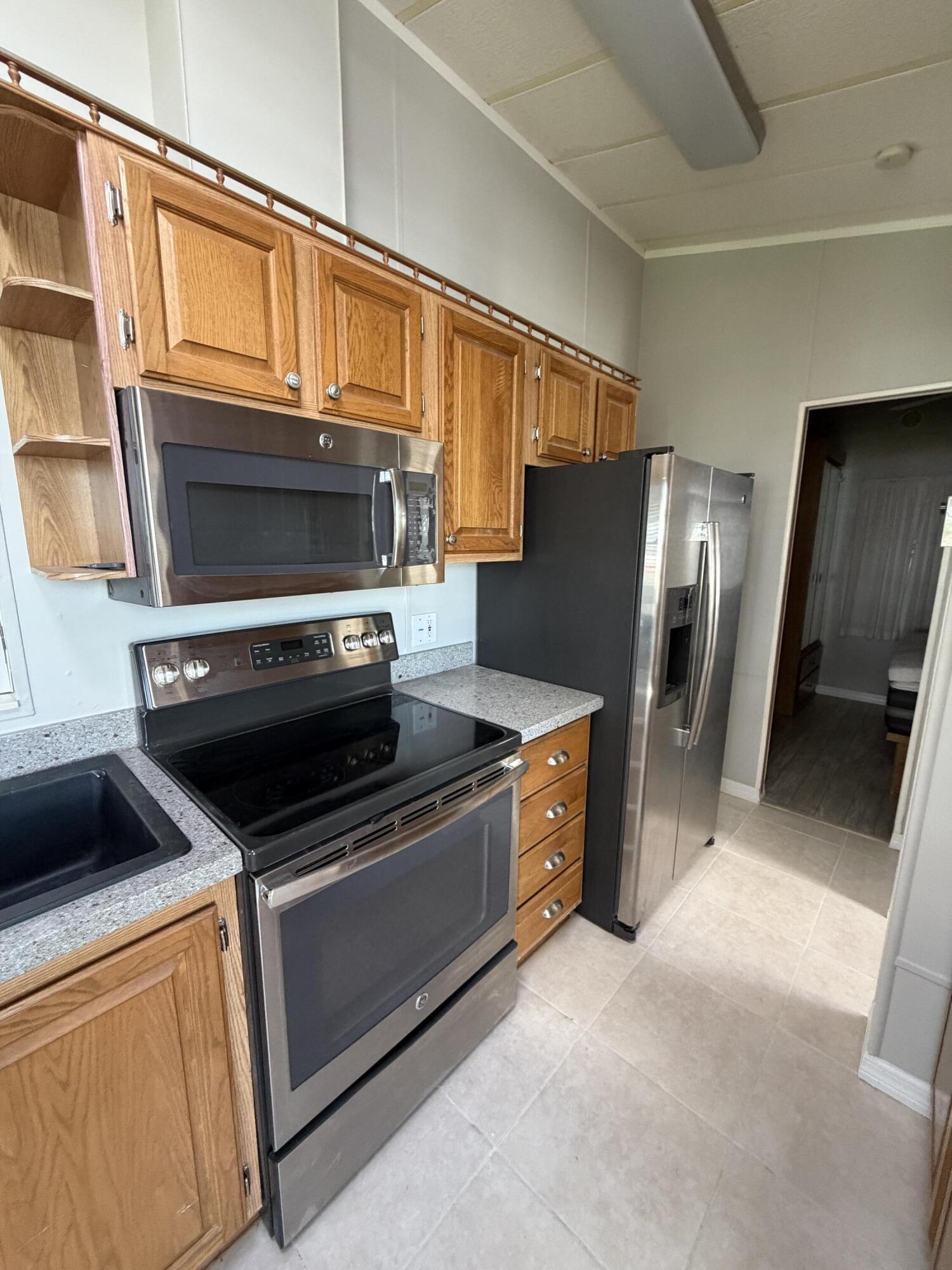 5367 Southeast 66th Avenue Okeechobee, FL 34974 - Photo 8 of 34 IMG_3701