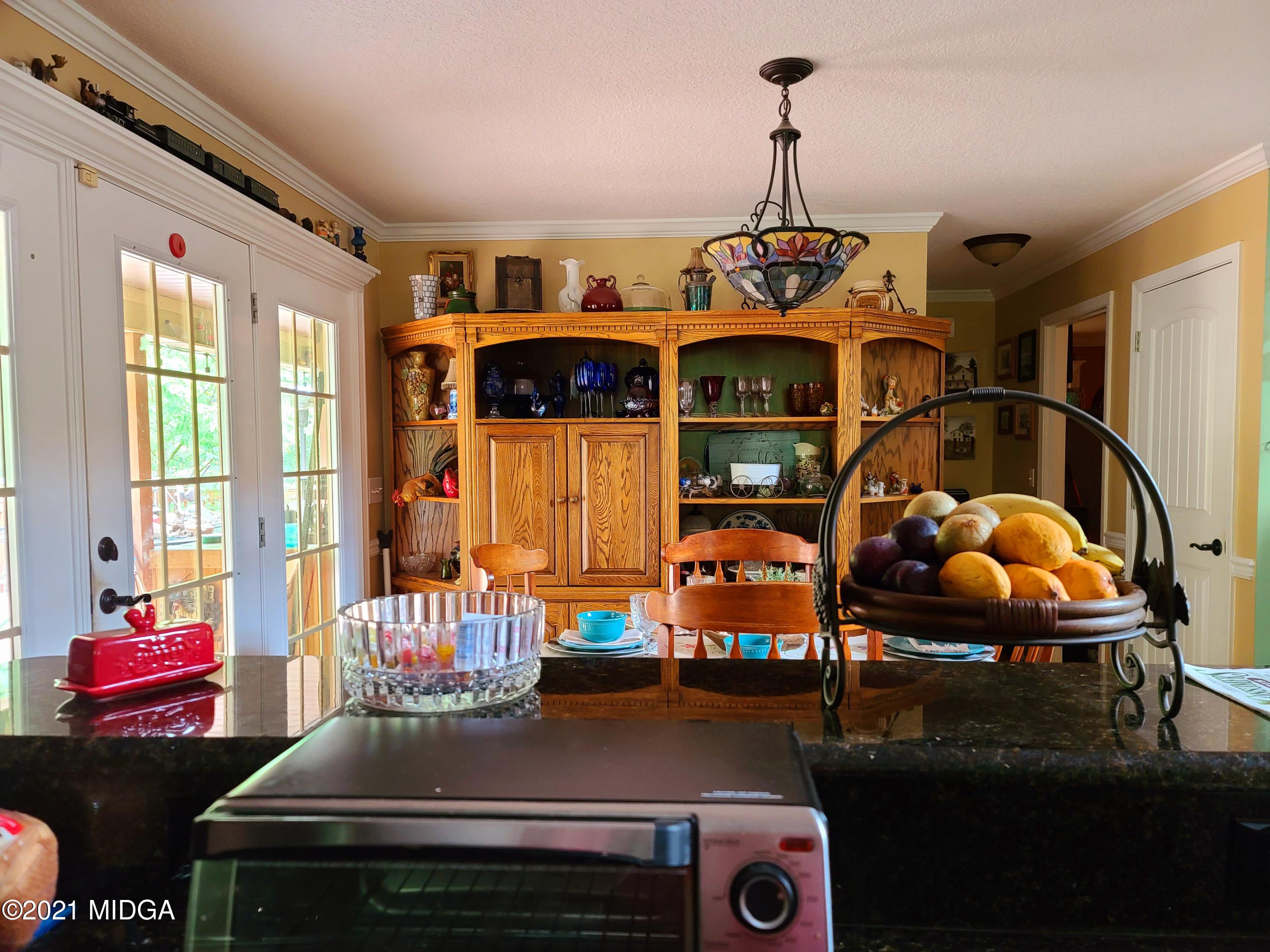 464 Loblolly Lane Macon, GA 31220 - Photo 17 of 48 a room with musical instruments