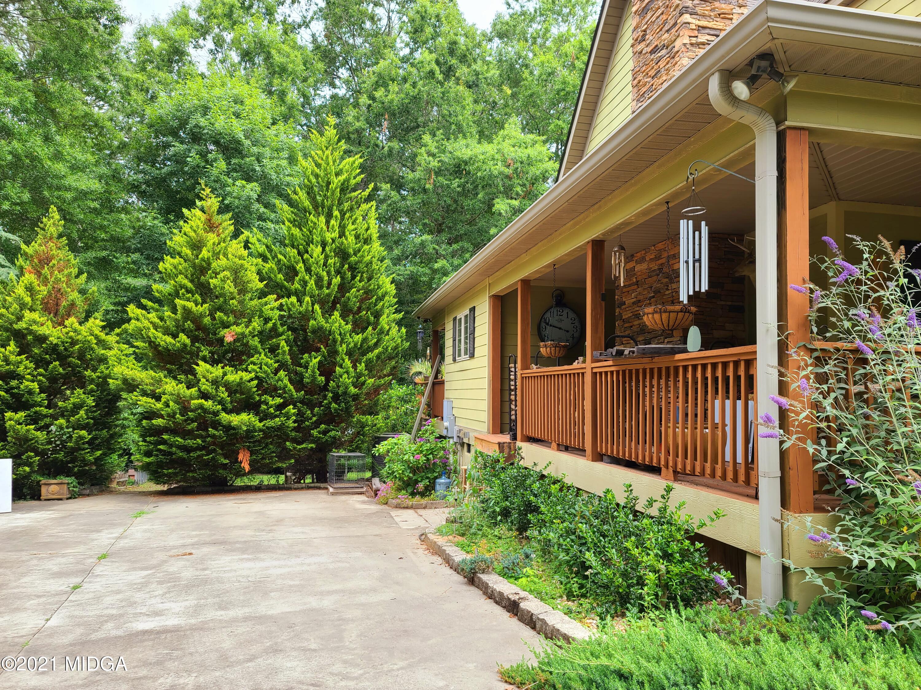 464 Loblolly Lane Macon, GA 31220 - Photo 4 of 48 a view of a house with a yard