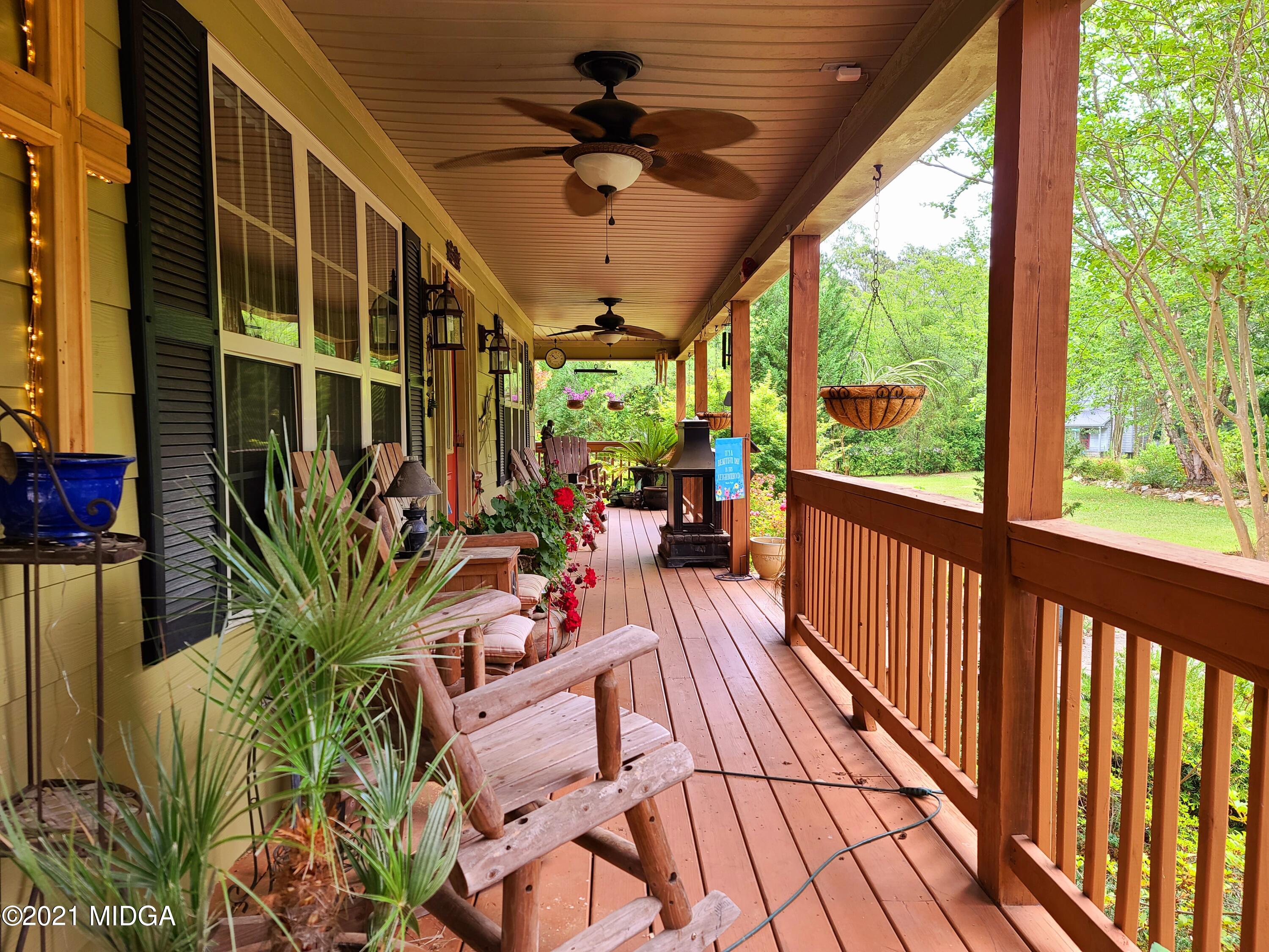 464 Loblolly Lane Macon, GA 31220 - Photo 7 of 48 a view of balcony with furniture