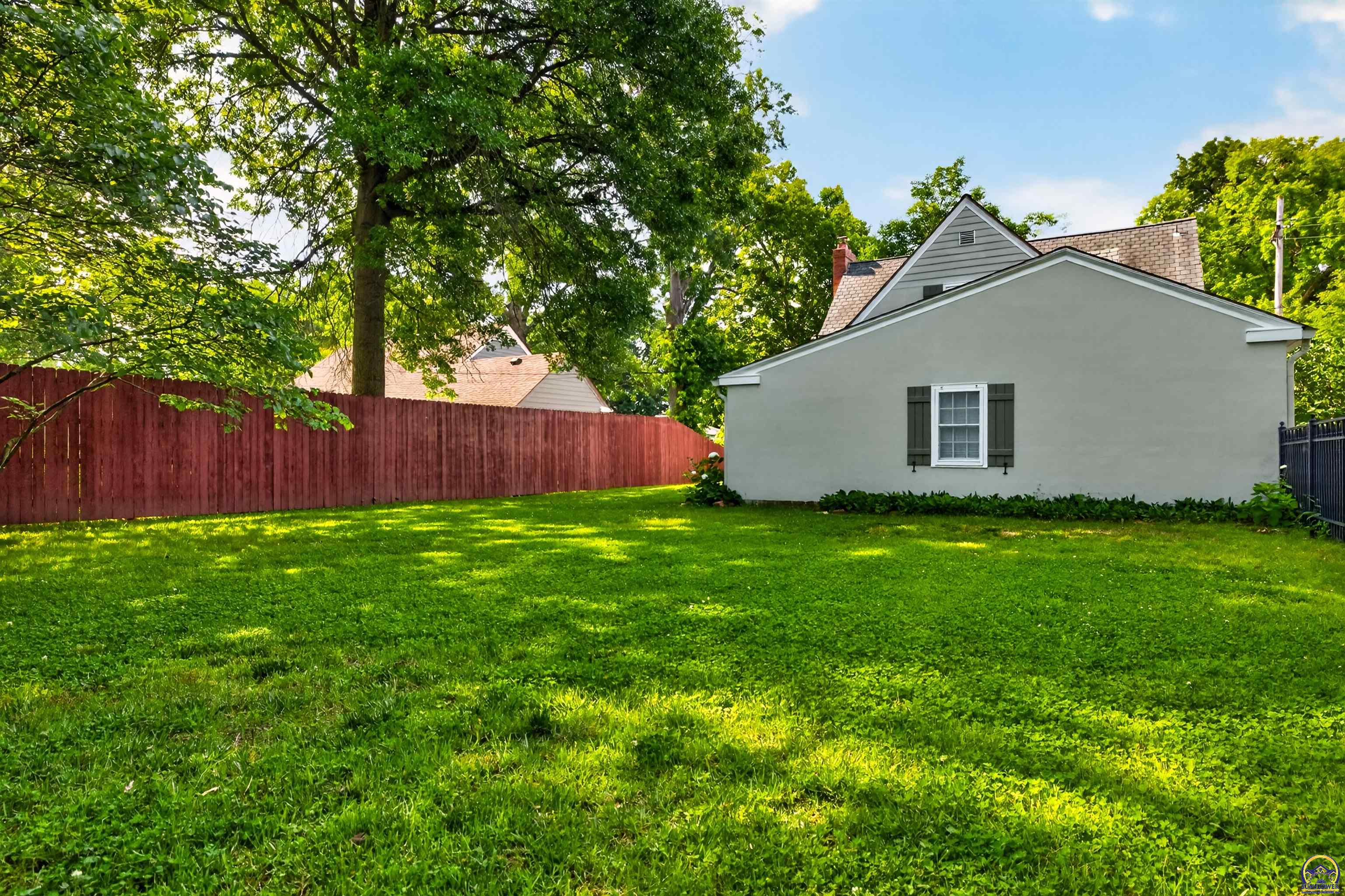3324 Southwest 19th Street Topeka, KS 66604 - Photo 27 of 29