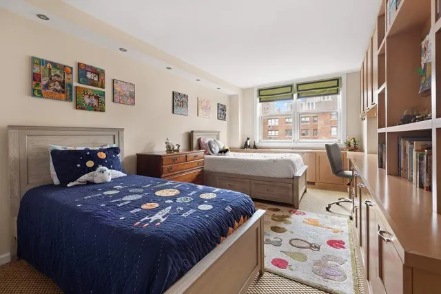 $1,495,000 | 501 East 79th Street, Unit 14E | Upper East Side