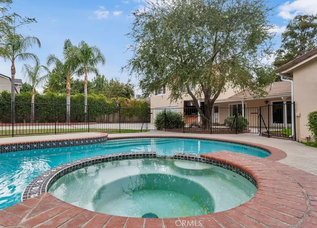 $6,495 | 9339 Louise Avenue, Northridge, CA 91325