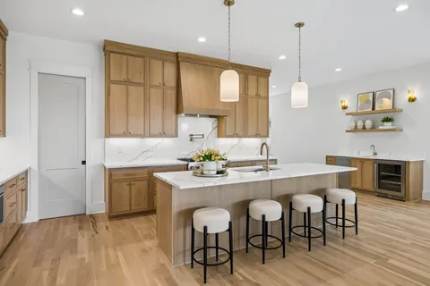 $1,450,000 | 832 A Neartop Drive, Nashville, TN 37205