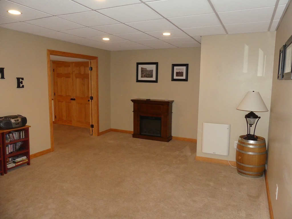 11 Spring Hill Road Belchertown, MA 01007 - Photo 23 of 30 Gallery Image 23