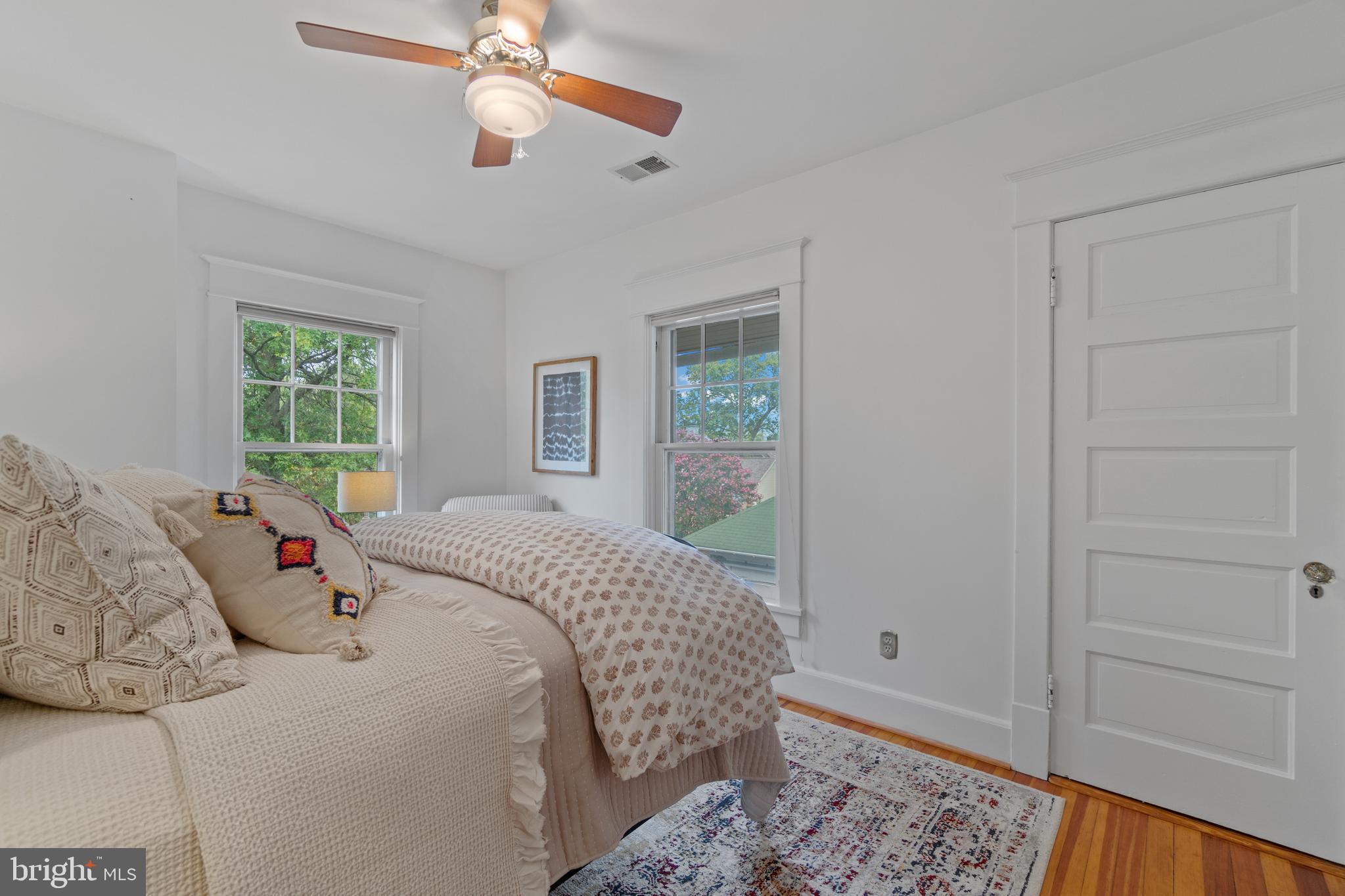 904 Elden Street Herndon, VA 20170 - Photo 26 of 76 Second upstairs bedroom