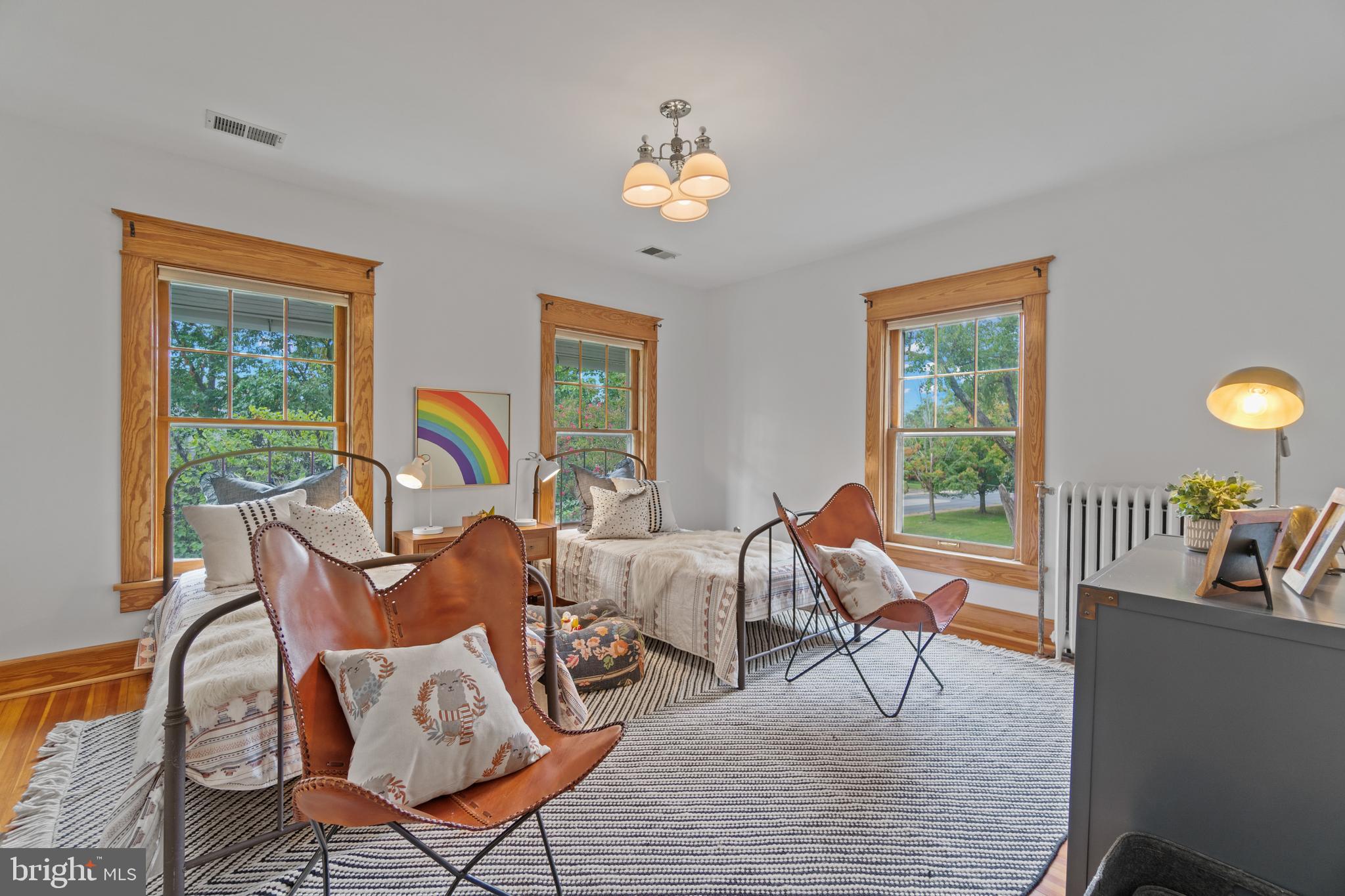904 Elden Street Herndon, VA 20170 - Photo 29 of 76 Third upstairs bedroom