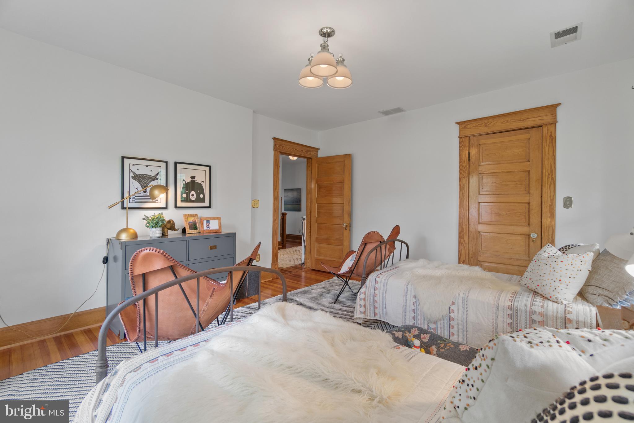 904 Elden Street Herndon, VA 20170 - Photo 30 of 76 Third upstairs bedroom