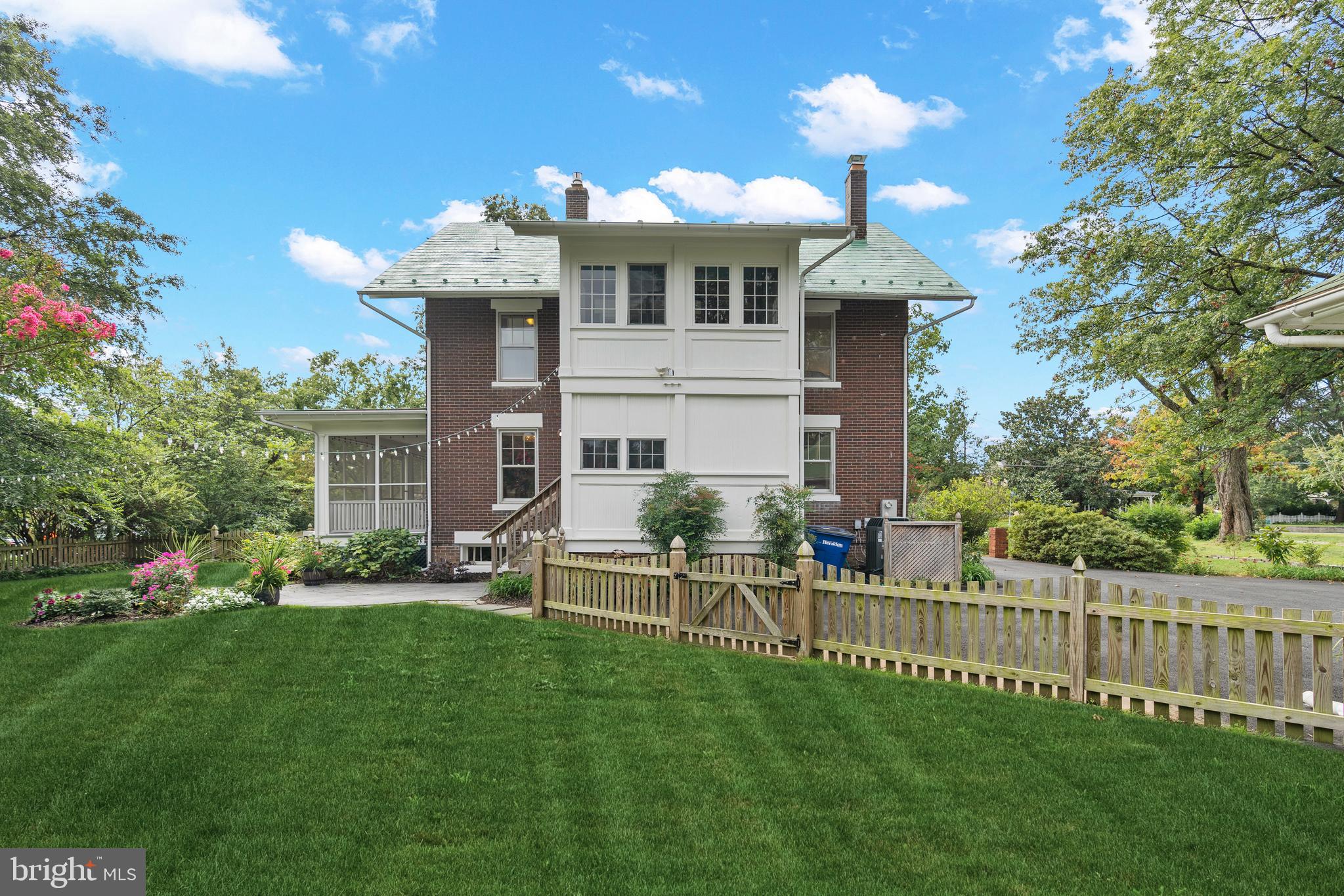 904 Elden Street Herndon, VA 20170 - Photo 42 of 76 Expansive, lush lawn