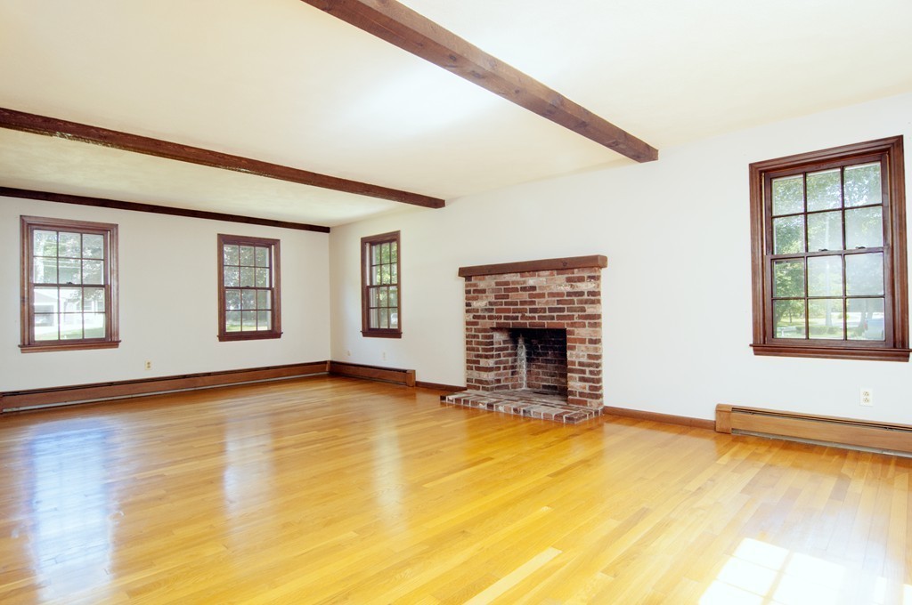 69 Ortins Road Hamilton, MA 01982 - Photo 3 of 21