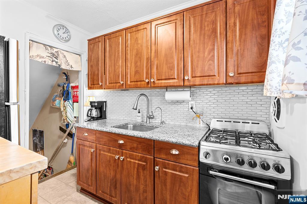 1292A Teaneck Road, Unit B Teaneck, NJ 07666 - Photo 3 of 30