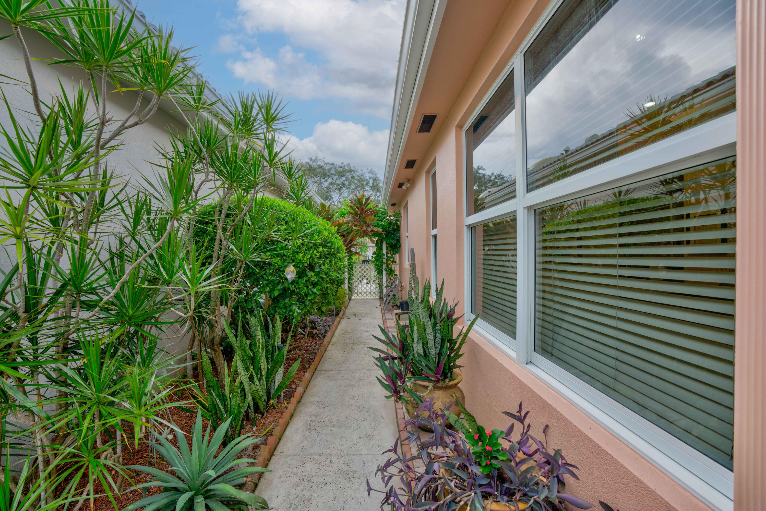 170 South Hampton Drive Jupiter, FL 33458 - Photo 7 of 54 07__mlp3272_3_4_5_6-edit