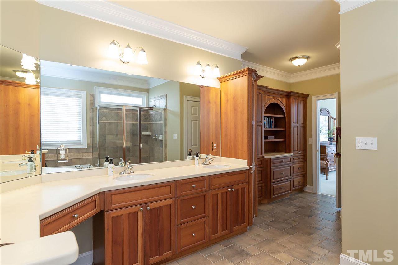 12329 Beestone Lane Raleigh, NC 27614 - Photo 13 of 30 Gallery Image 13