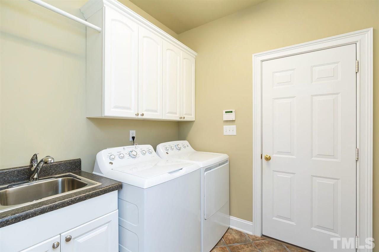 12329 Beestone Lane Raleigh, NC 27614 - Photo 14 of 30 Gallery Image 14