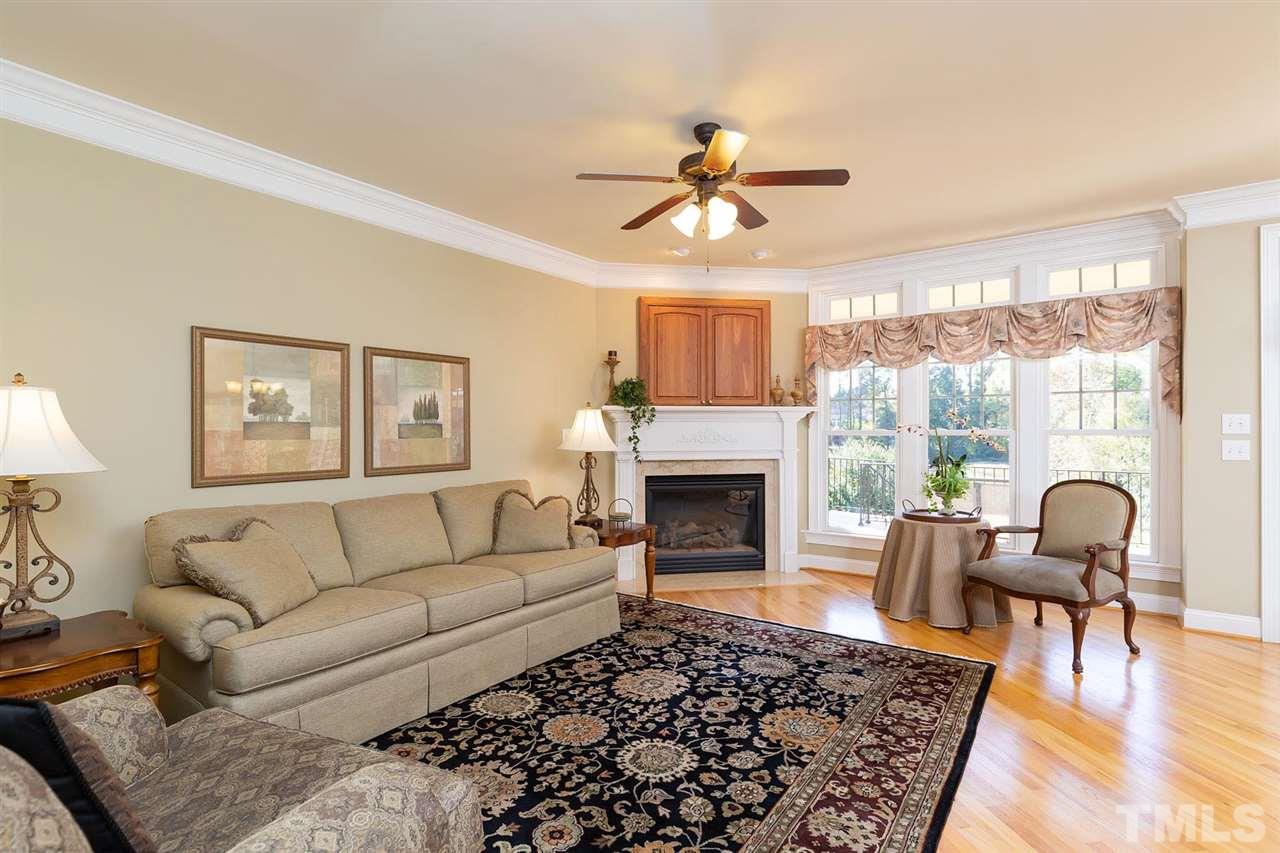 12329 Beestone Lane Raleigh, NC 27614 - Photo 4 of 30 Gallery Image 4