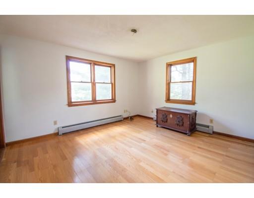 715 Lombard Road Chicopee, MA 01020 - Photo 14 of 26 Gallery Image 14