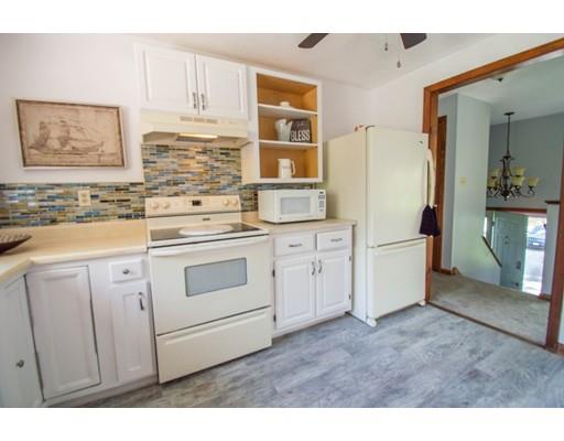 715 Lombard Road Chicopee, MA 01020 - Photo 8 of 26 Gallery Image 8