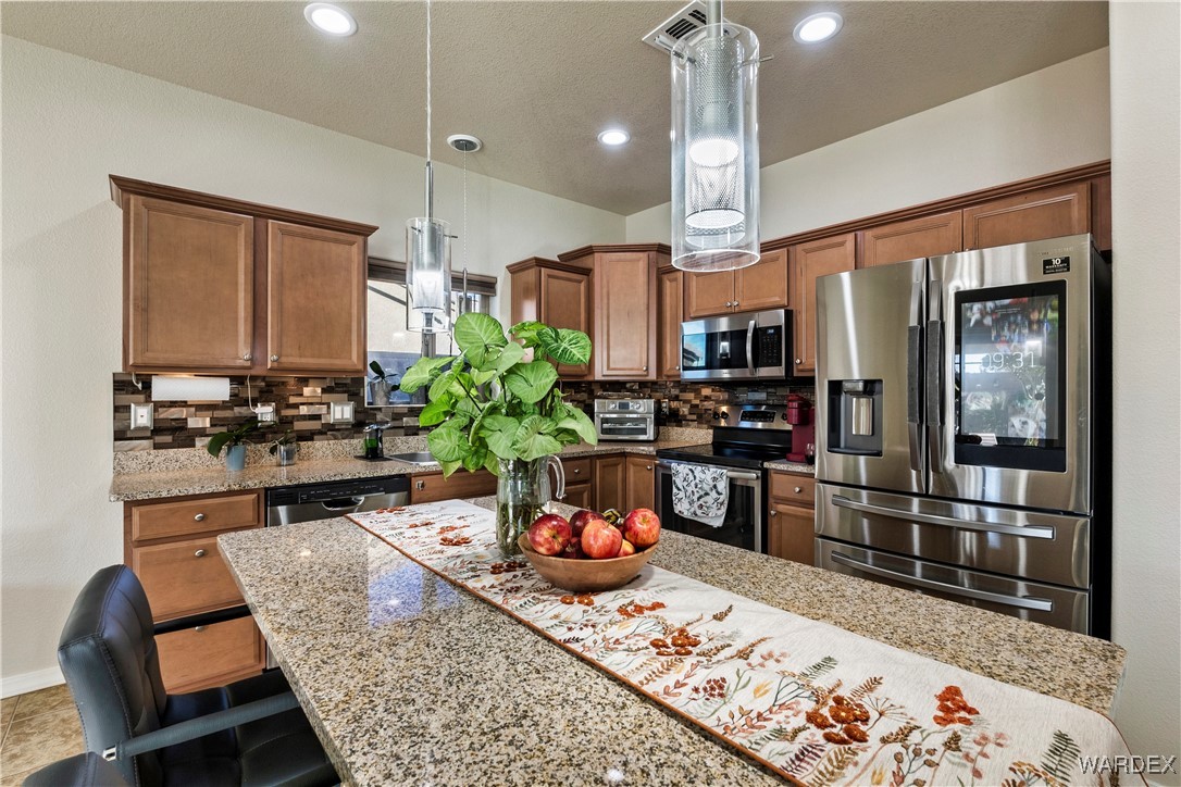 3298 Motherload Road Kingman, AZ 86401 - Photo 17 of 67 Kitchen