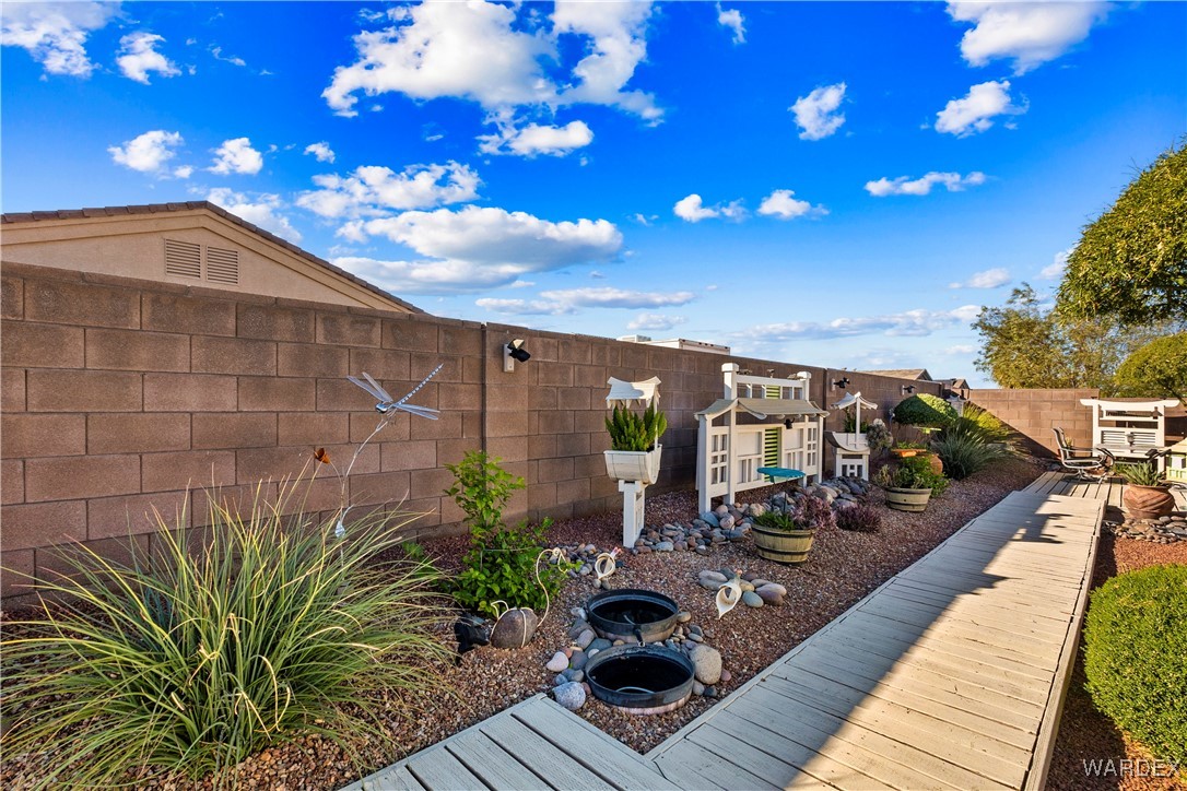 3298 Motherload Road Kingman, AZ 86401 - Photo 51 of 67 Deck