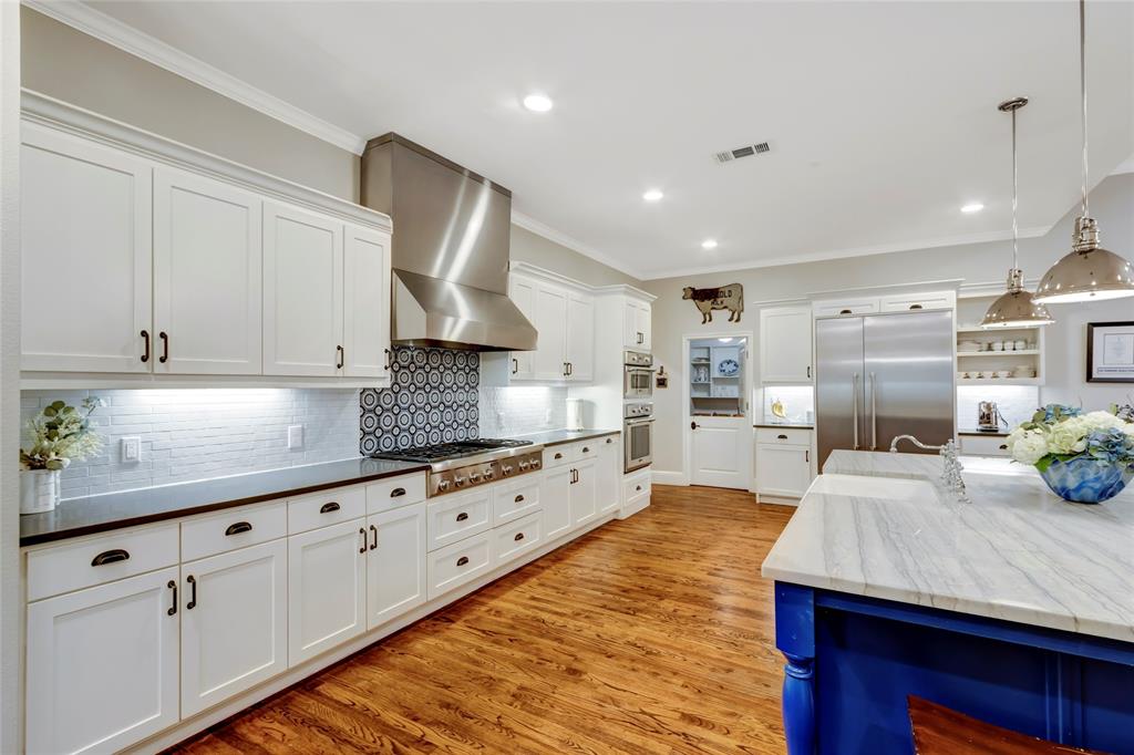 513 Rolling Hills Road Coppell, TX 75019 - Photo 9 of 40