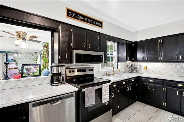 $365,000 | 300 South Charles Street, Edwardsville, IL 62025