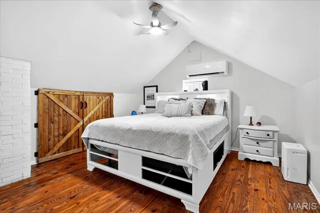 $385,000 | 300 South Charles Street, Edwardsville, IL 62025