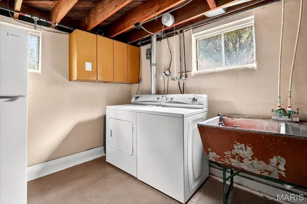 $365,000 | 300 South Charles Street, Edwardsville, IL 62025