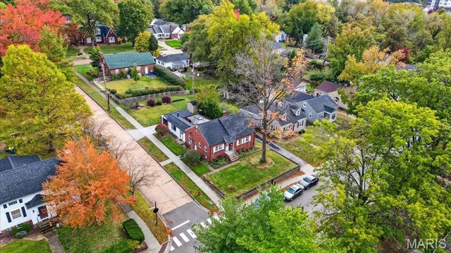 $385,000 | 300 South Charles Street, Edwardsville, IL 62025