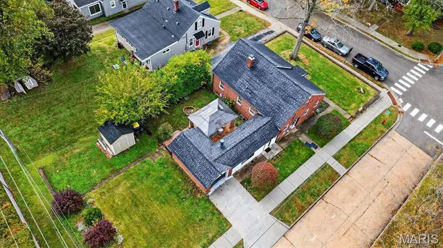 $385,000 | 300 South Charles Street, Edwardsville, IL 62025