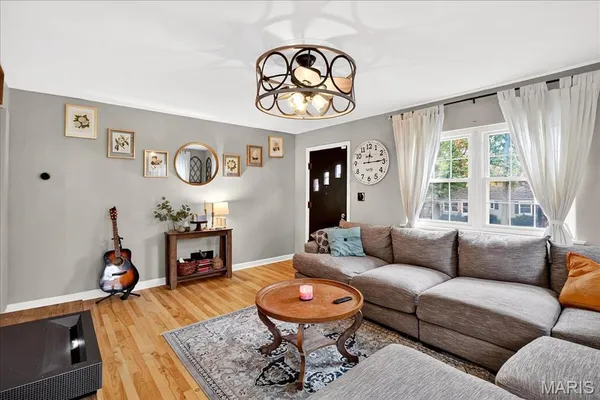 $365,000 | 300 South Charles Street, Edwardsville, IL 62025