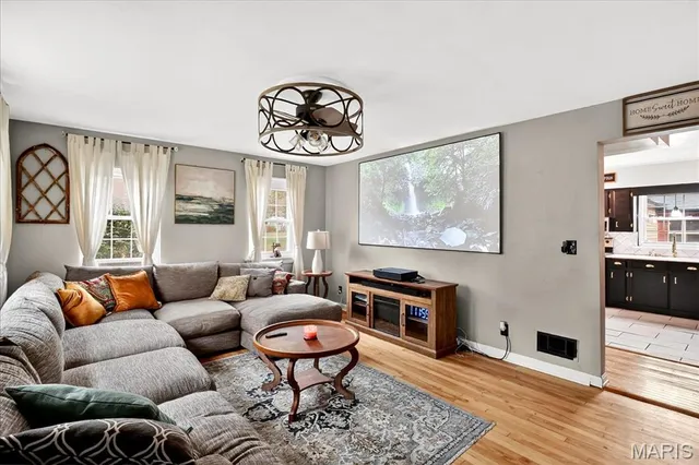 $385,000 | 300 South Charles Street, Edwardsville, IL 62025