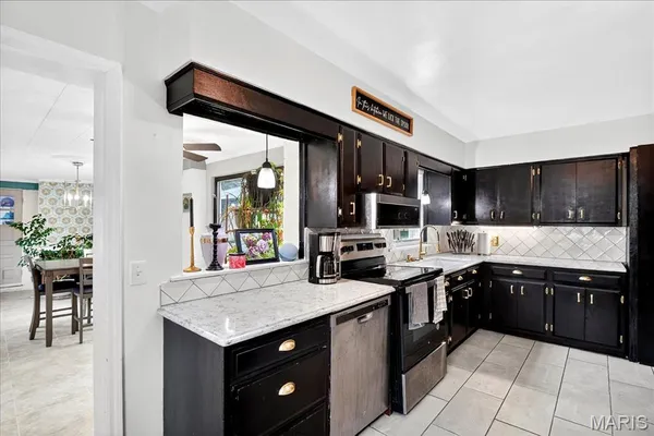 $365,000 | 300 South Charles Street, Edwardsville, IL 62025