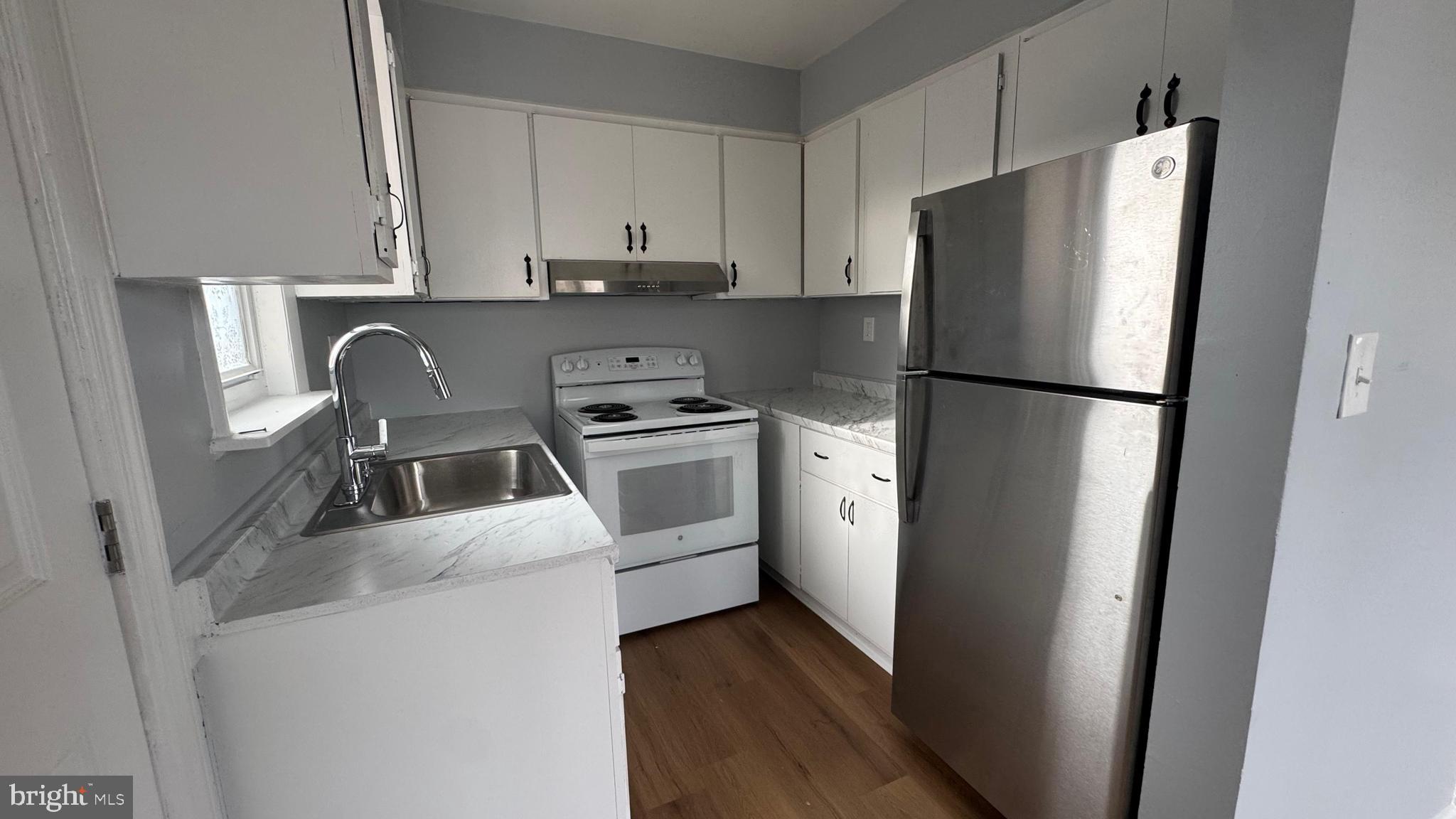 7107 Liberty Road Baltimore, MD 21207 - Photo 4 of 17