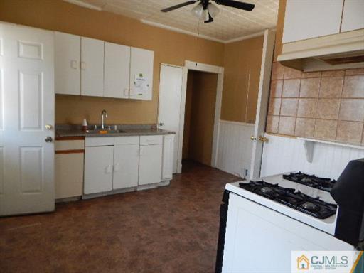 62 Remsen Avenue New Brunswick, NJ 08901 - Photo 7 of 14 Gallery Image 7