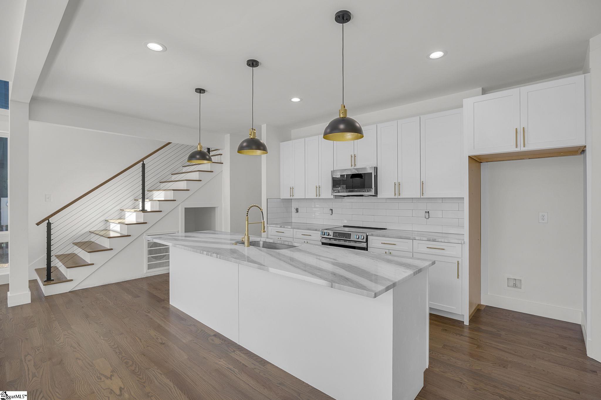 8 Village Crest Drive Greenville, SC 29607 - Photo 17 of 49