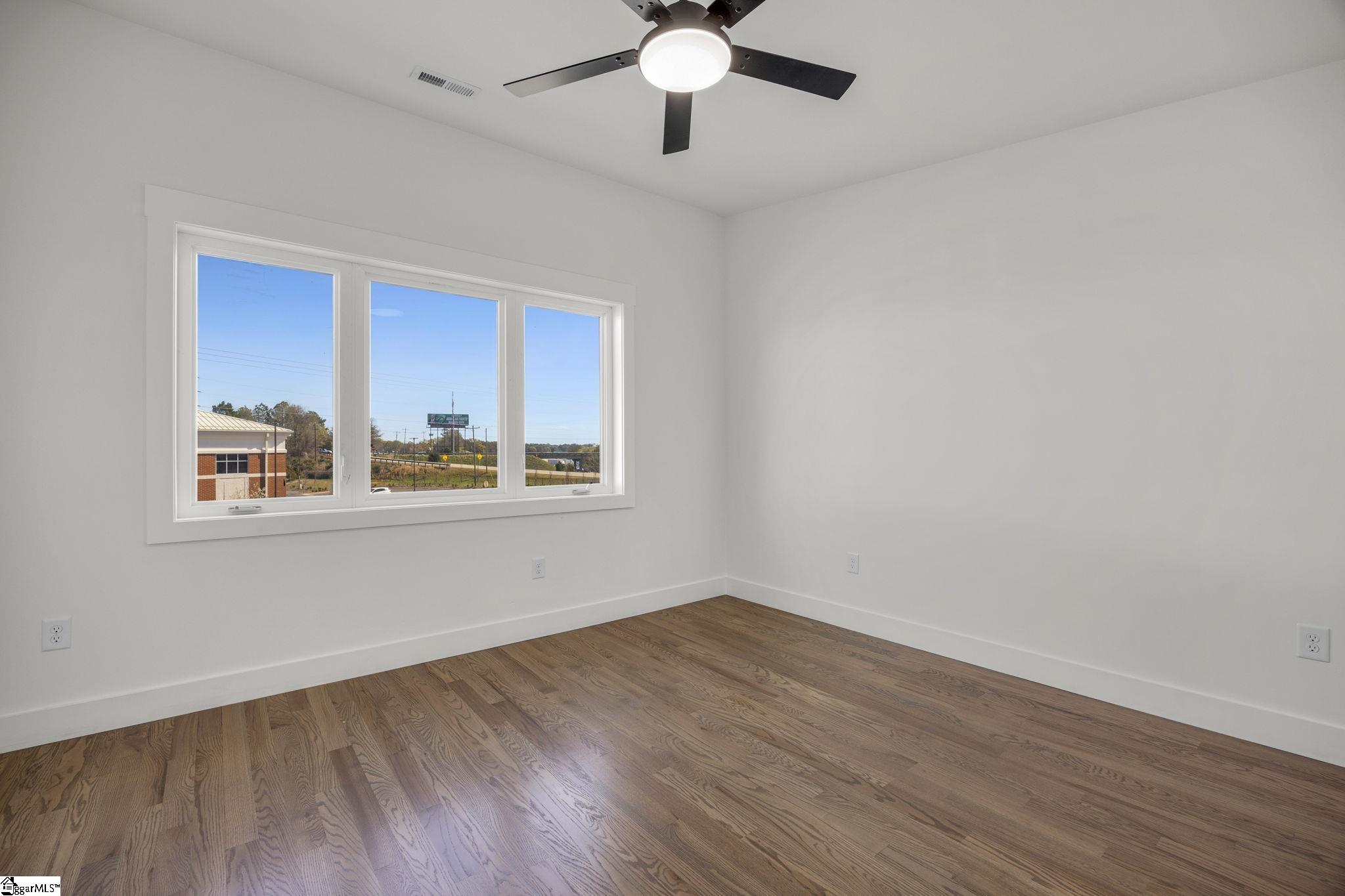 8 Village Crest Drive Greenville, SC 29607 - Photo 32 of 49