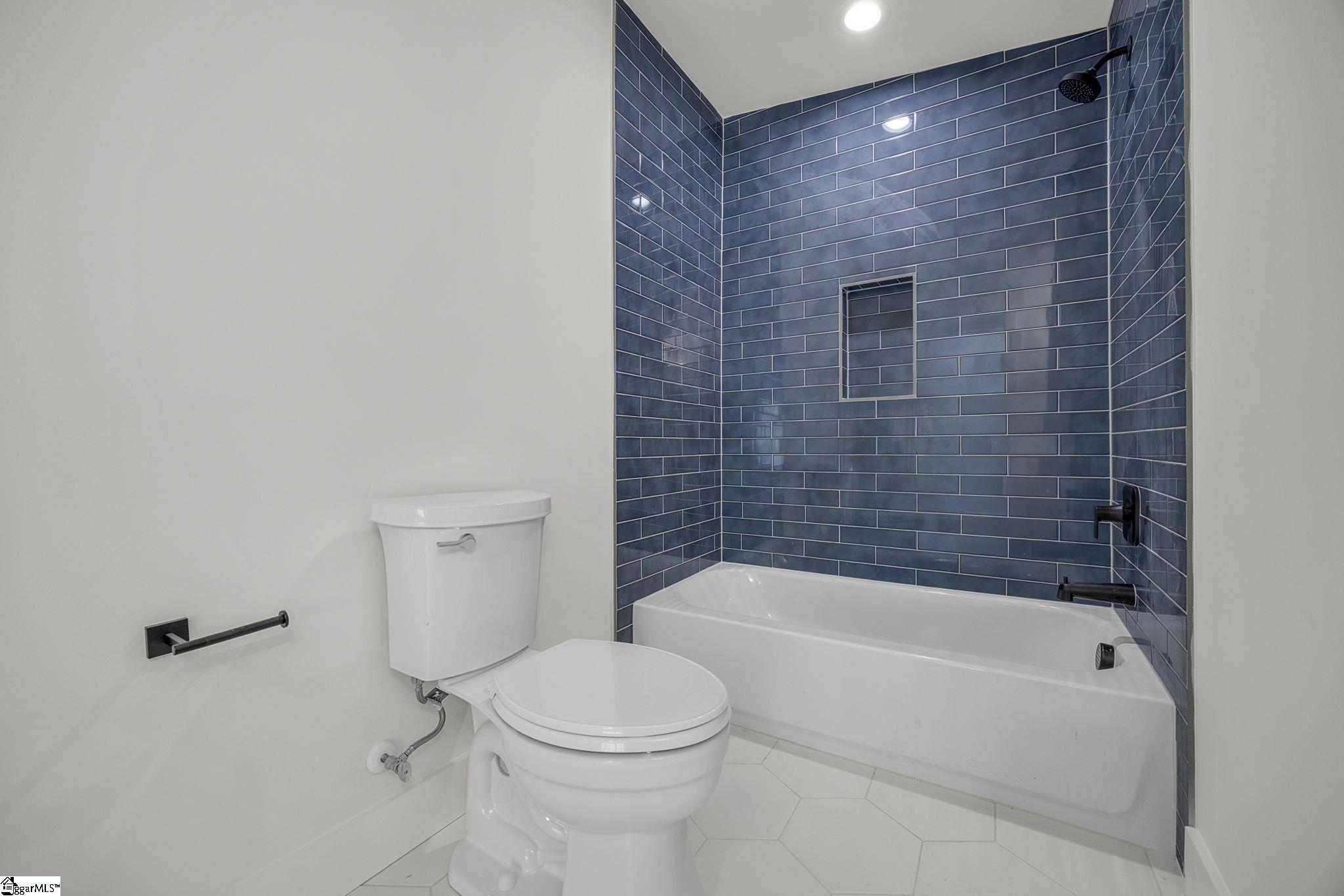 8 Village Crest Drive Greenville, SC 29607 - Photo 37 of 49