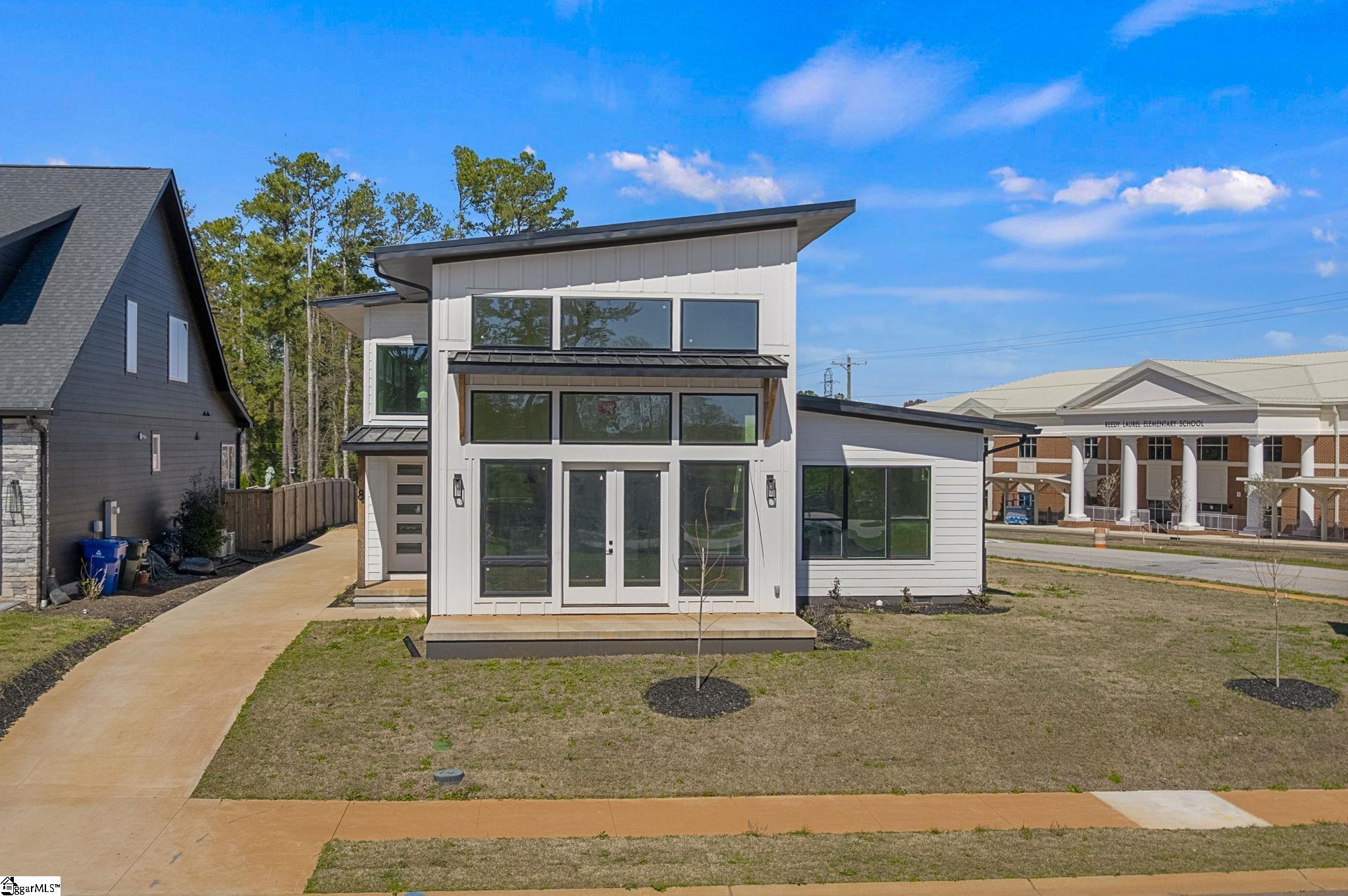 8 Village Crest Drive Greenville, SC 29607 - Photo 5 of 49