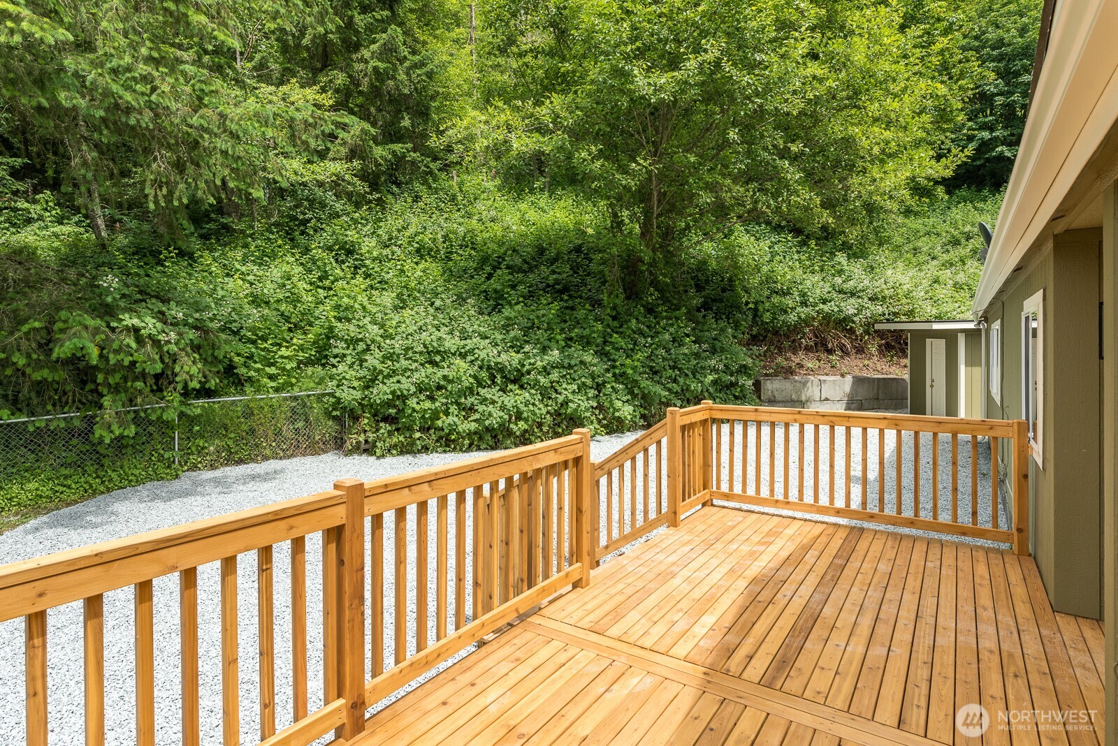 21615 Starbird Road Mount Vernon, WA 98274 - Photo 3 of 29 Gallery Image 3